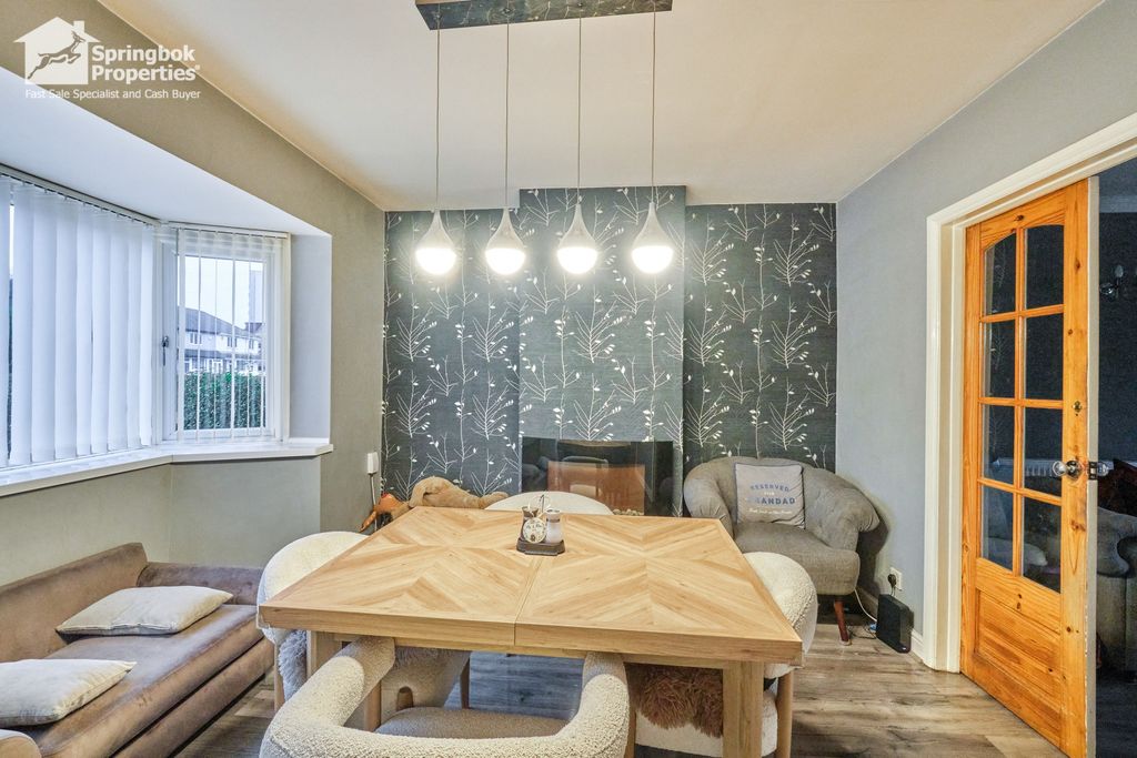 Property photo 3 of 19 Image 3