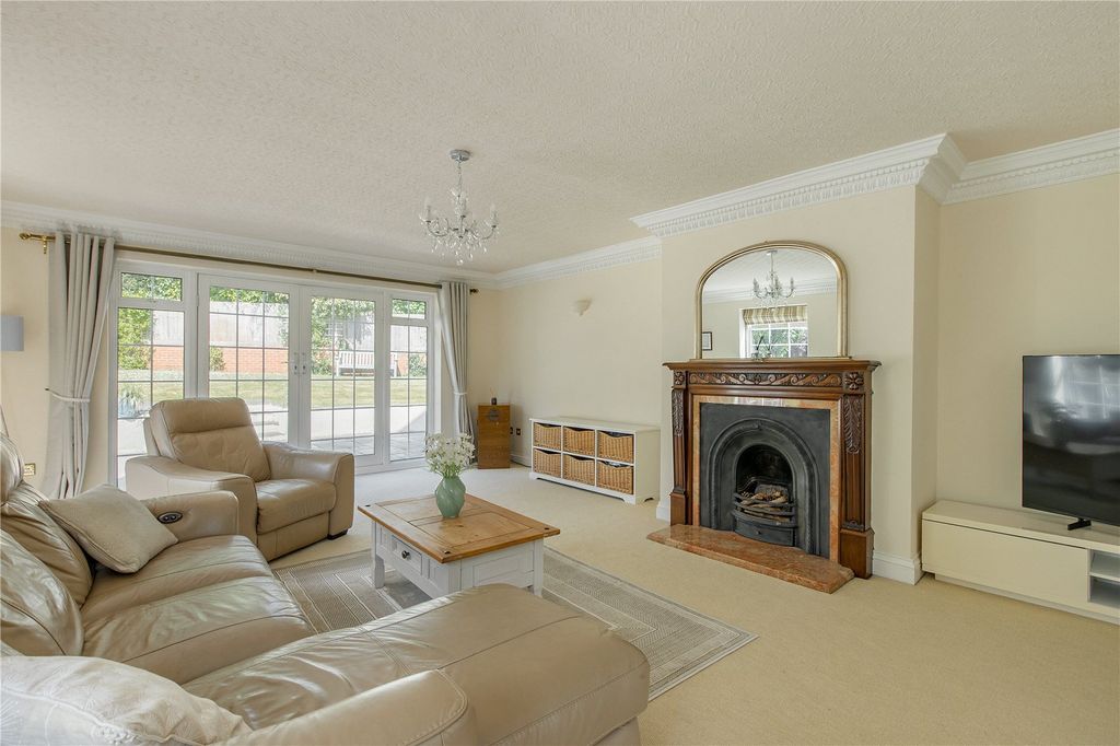 Property photo 3 of 19 Reception Room