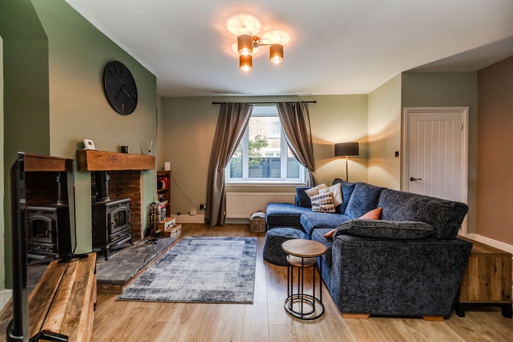 Property photo 2 of 13 B.4Tempeststreet,Blaydon-On-Tyne,Ne214Nd-16