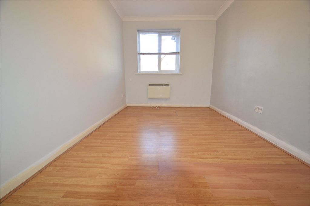 Property photo 2 of 7 Picture No. 09