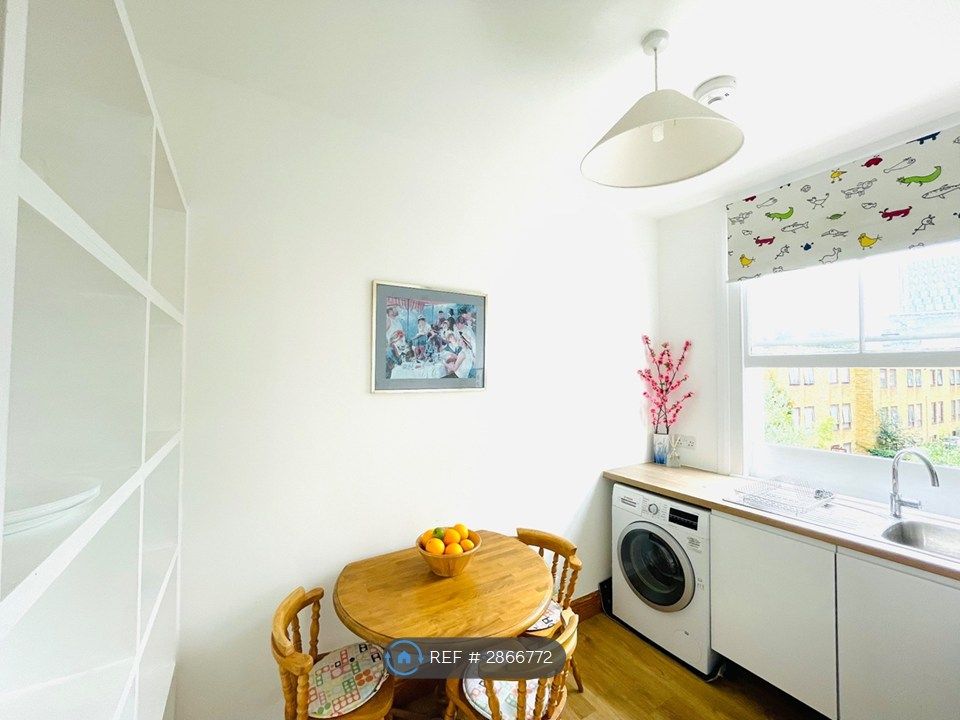 Property photo 2 of 18