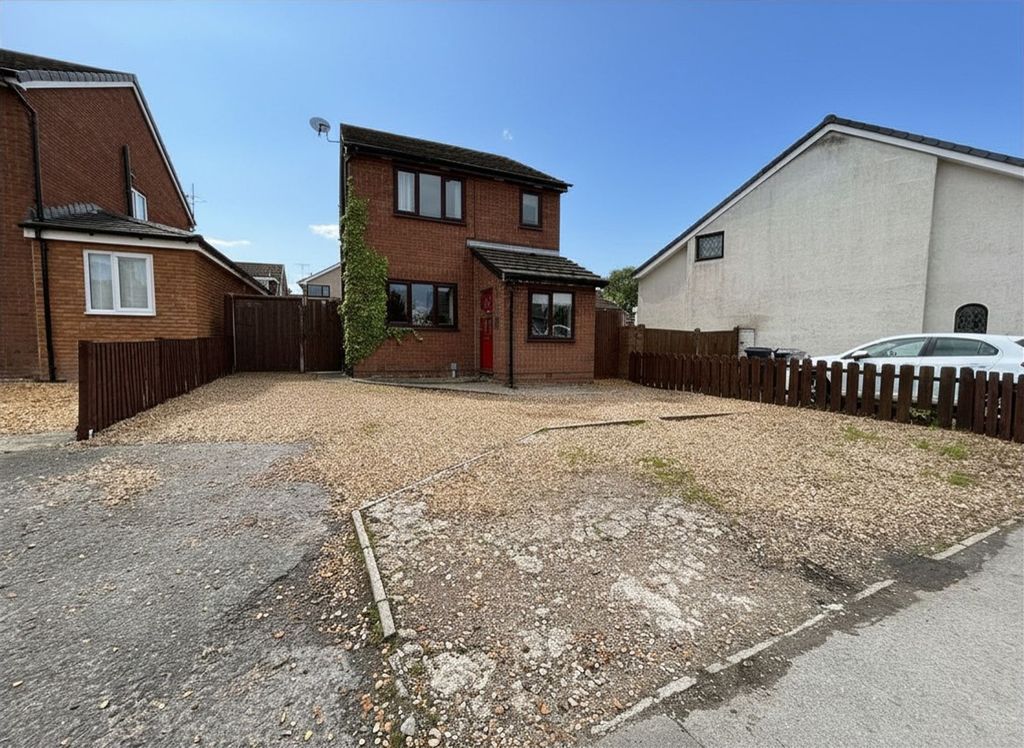 Property photo 1 of 14 Front