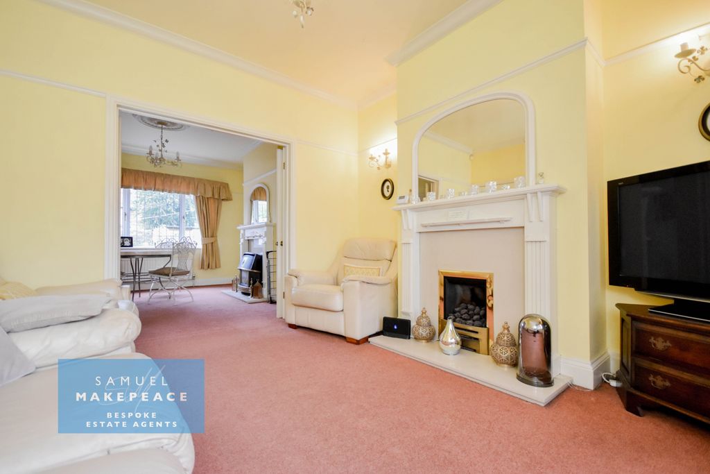 Property photo 3 of 21 Gallery