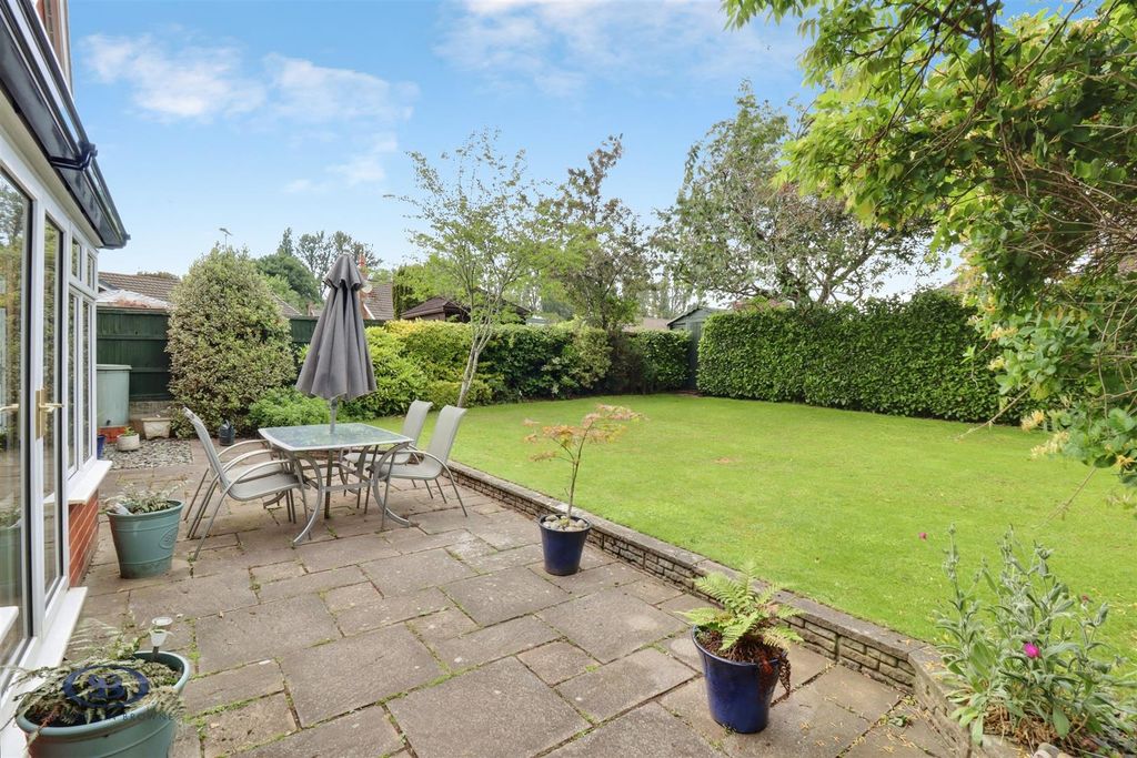 Property photo 3 of 40