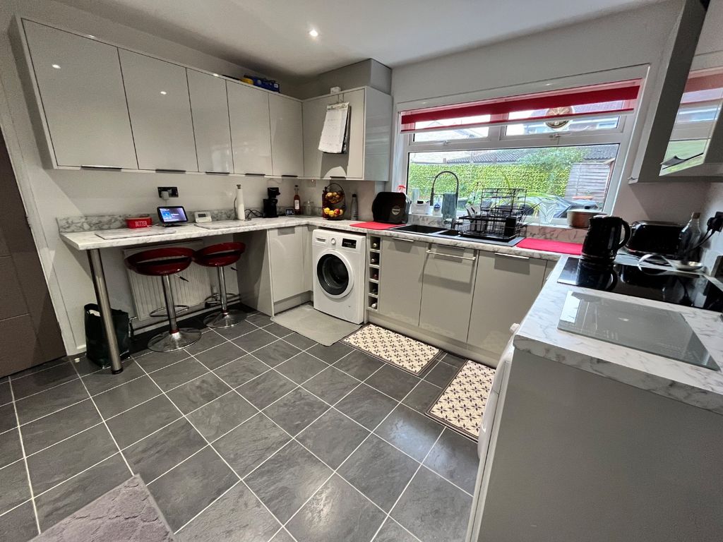 Property photo 3 of 17 4186933