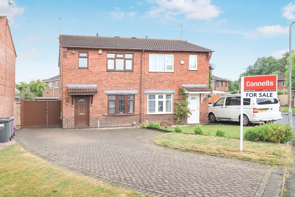Property photo 1 of 16
