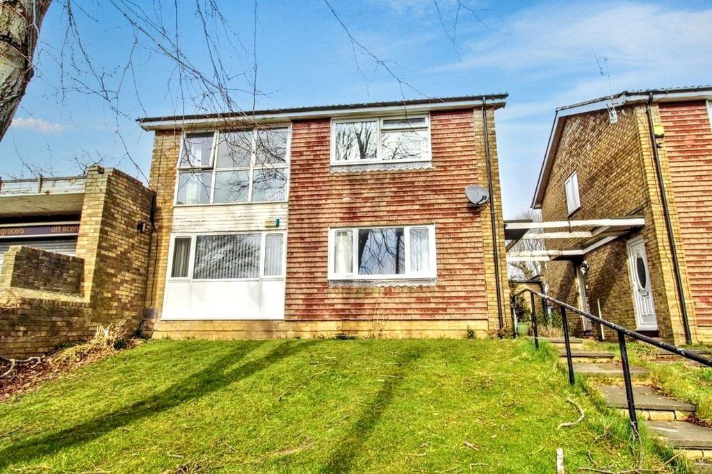 Property photo 1 of 6