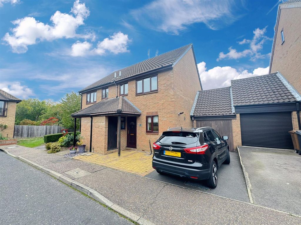 Property photo 1 of 33