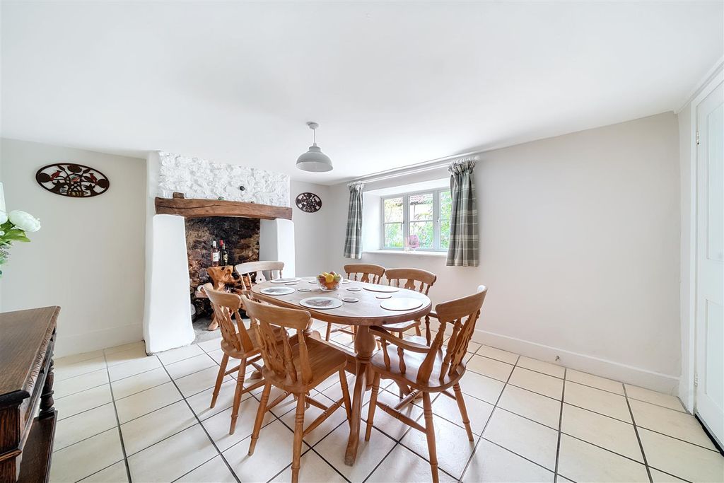 Property photo 2 of 14 Dining Room