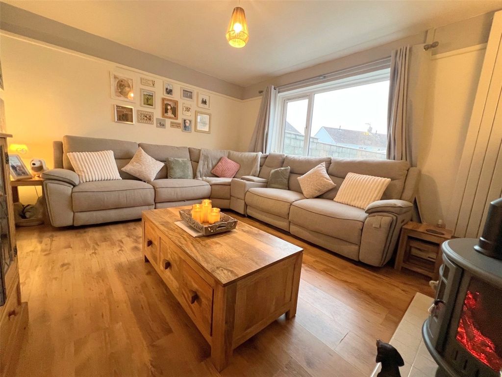 Property photo 2 of 25 Picture No. 56