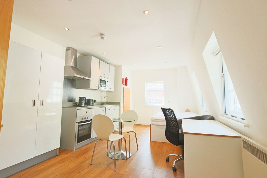Property photo 2 of 5