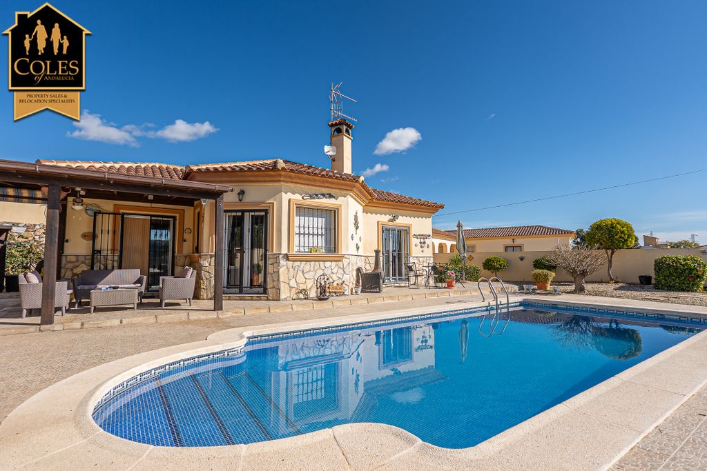 Property photo 3 of 26