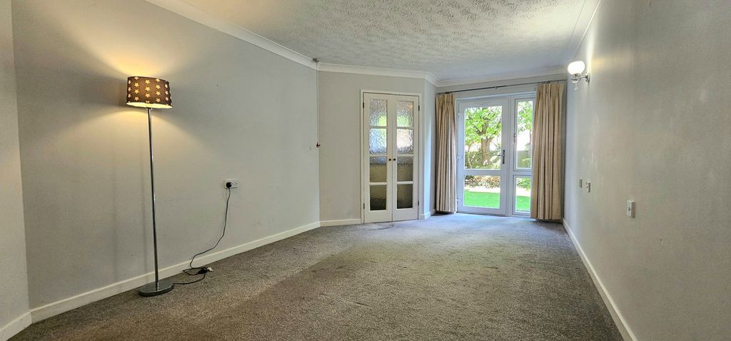 Property photo 3 of 10