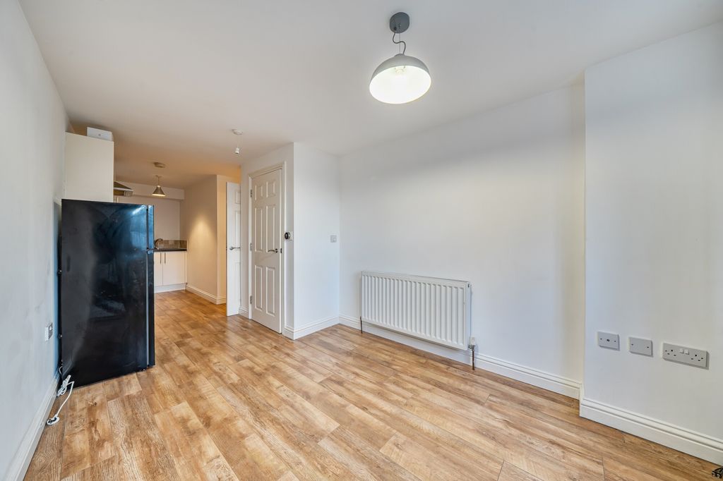 Property photo 3 of 15 Reception