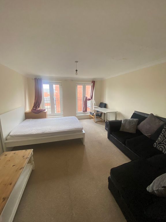 Property photo 3 of 9 Photo 2