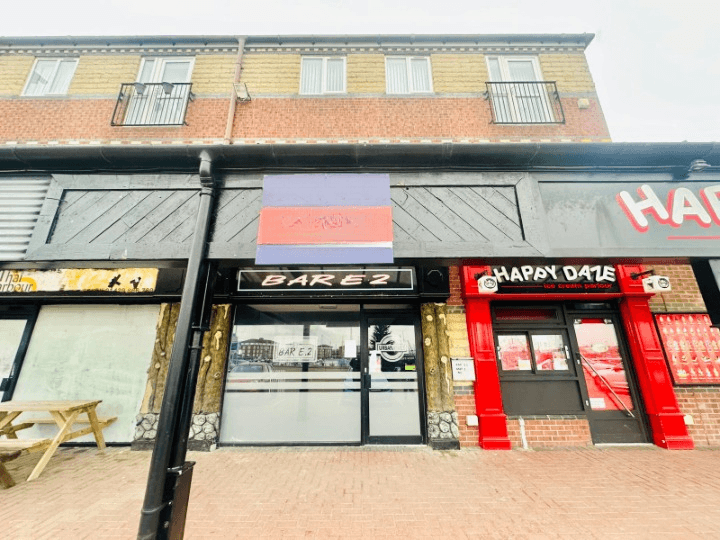 Property photo 1 of 9 Shop To Let