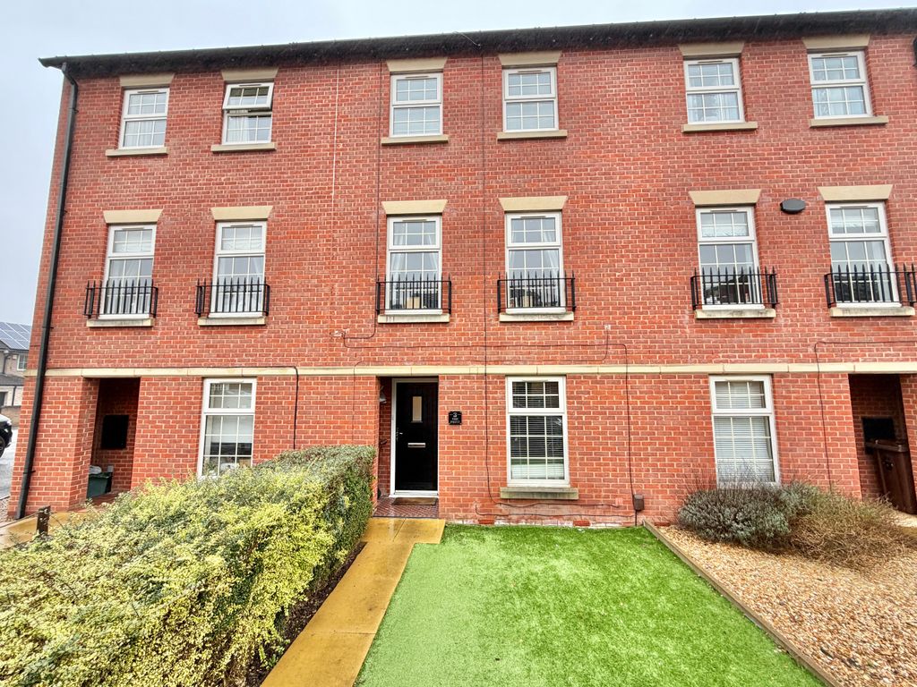 Property photo 1 of 22 External