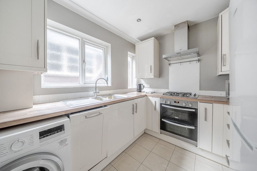 Property photo 2 of 18 Picture 2