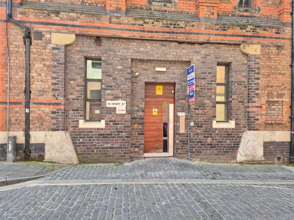 Property photo 2 of 12