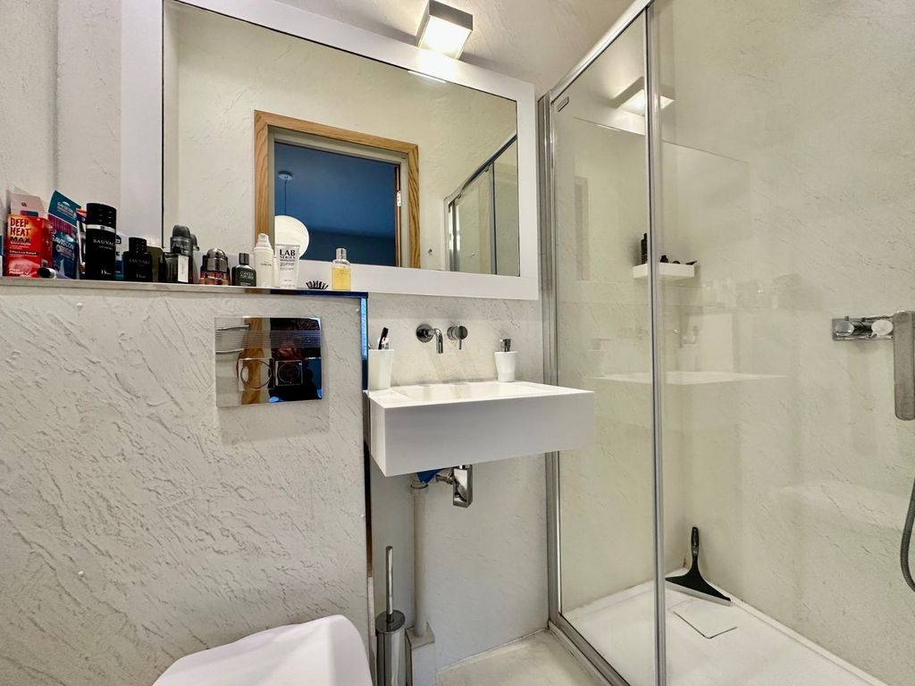 Additional image 6 of 2 bed flat for saleSt Georges Passage, Deal, Kent CT14