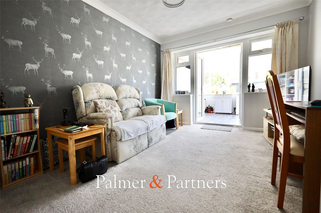 Property photo 3 of 16 Picture No. 06