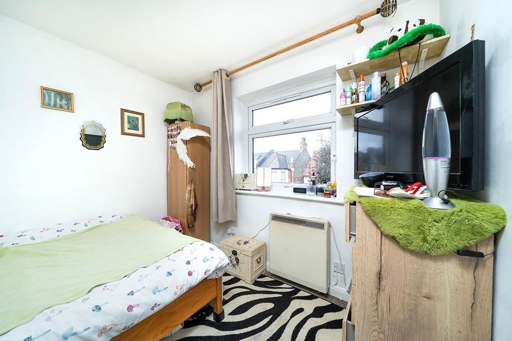 Property photo 3 of 13