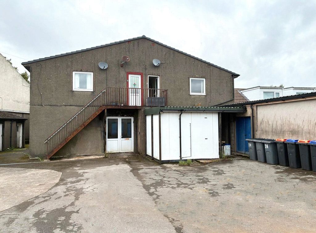 Property photo 2 of 12 Picture No. 03