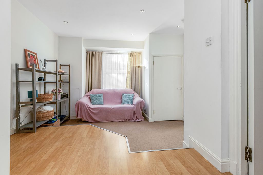 Property photo 2 of 10 Property Image 2