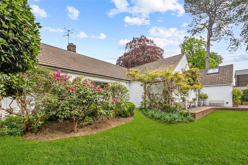 Property photo 2 of 40 Picture No. 81