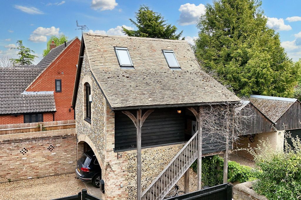 Property photo 1 of 5