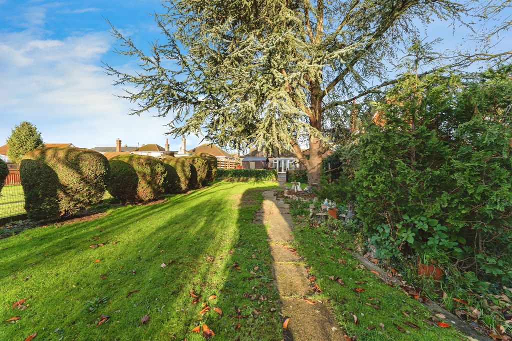 Property photo 2 of 19