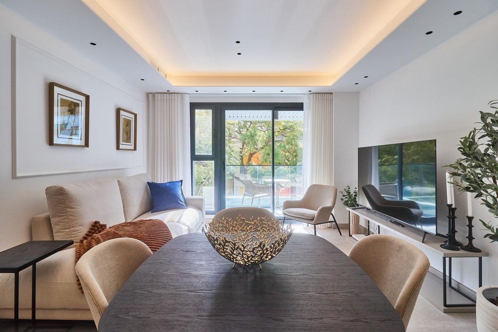 Property photo 1 of 39