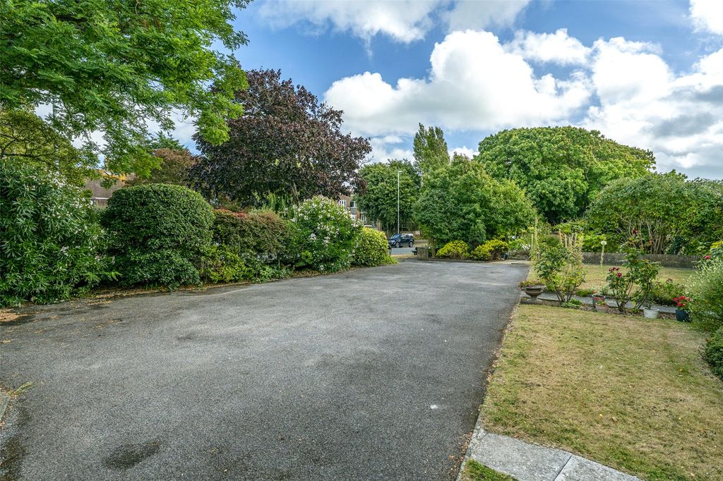 Property photo 2 of 24 Picture No. 34