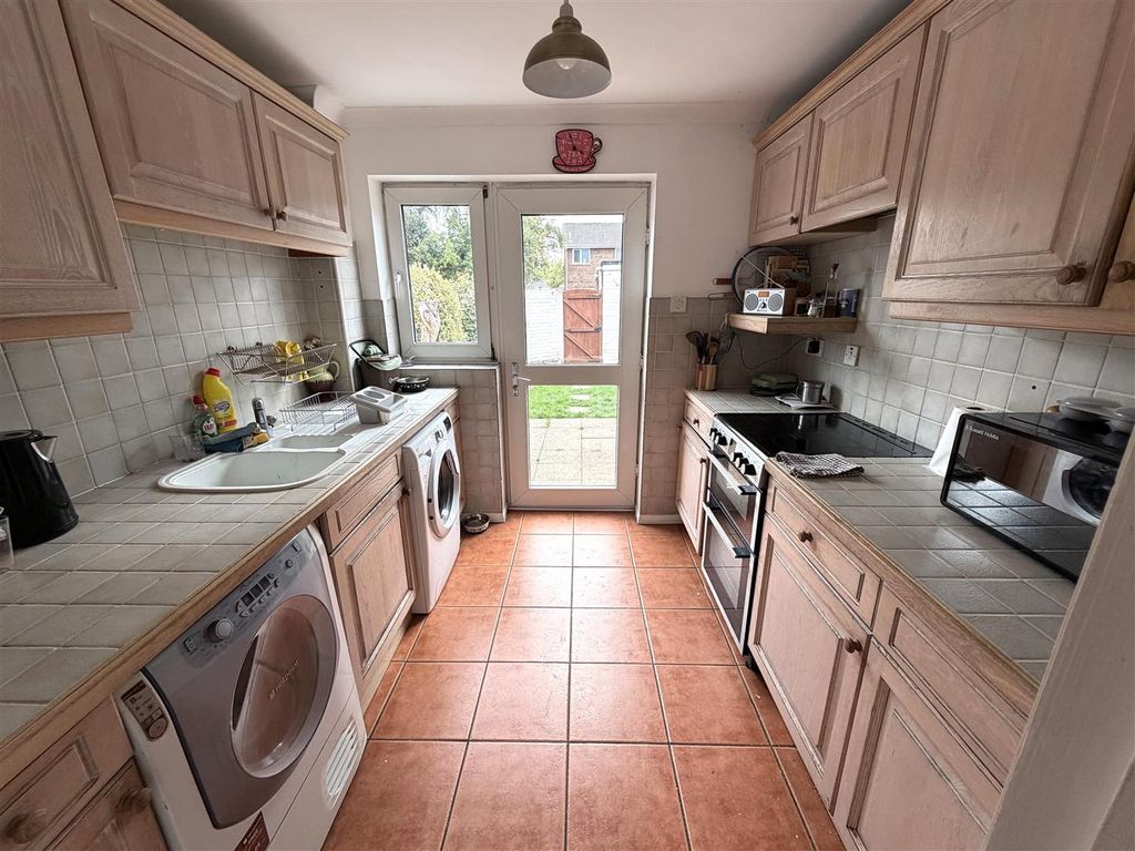 Property photo 2 of 9 c3.Jpg