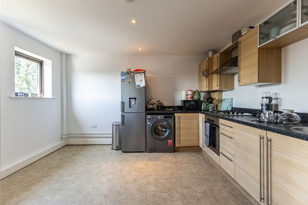 Property photo 2 of 13 Kitchen