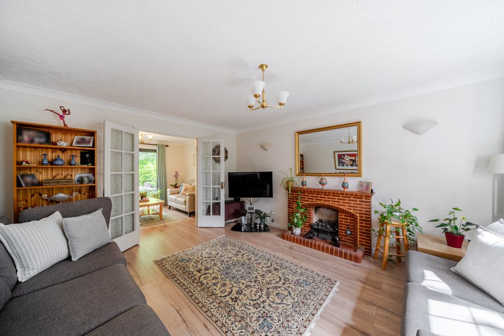 Property photo 2 of 12