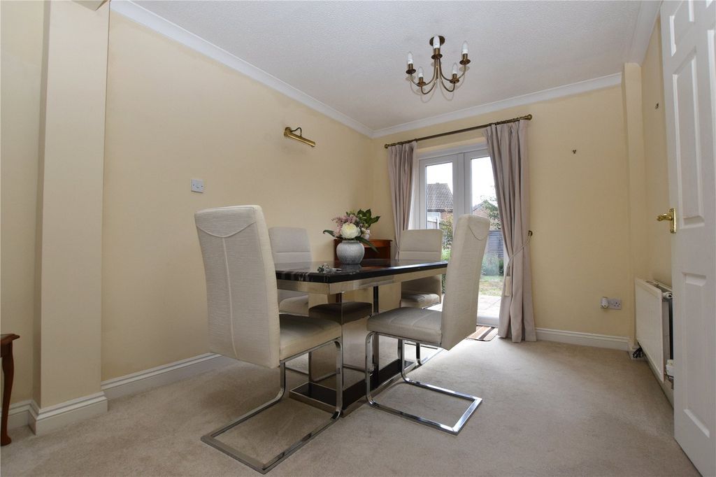 Property photo 3 of 15 Picture No. 05