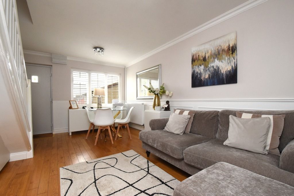 Property photo 2 of 10 5153431