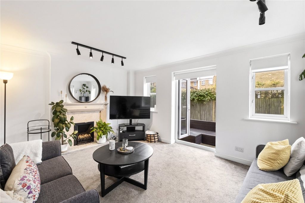 Property photo 2 of 15 Reception Room