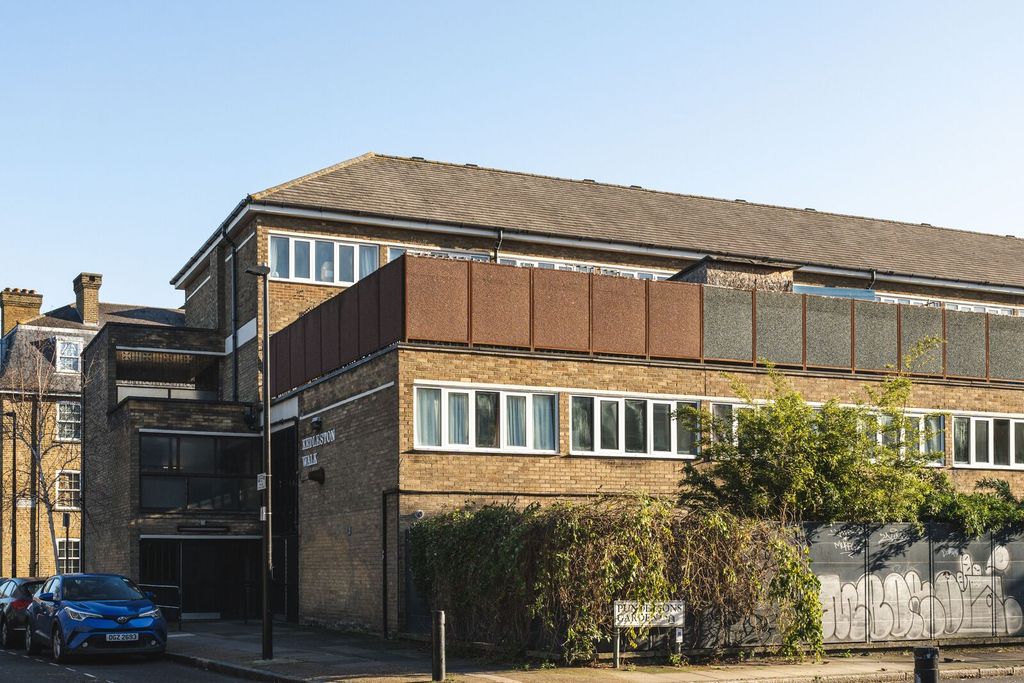 Property photo 1 of 37