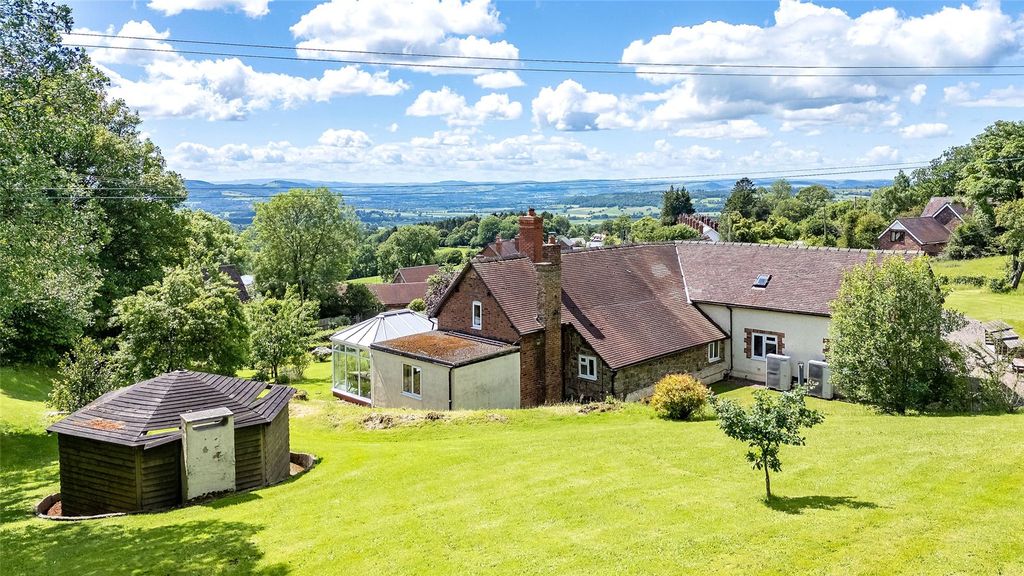Property photo 3 of 44 Picture No. 52