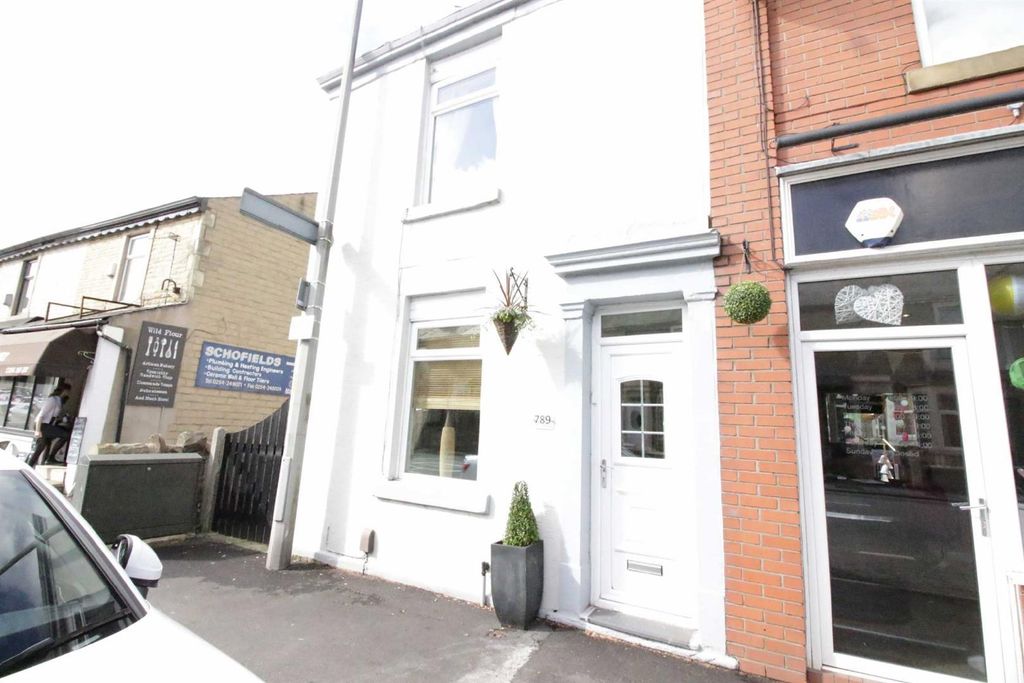 Property photo 2 of 15 Whalley New Rd Front.Jpg