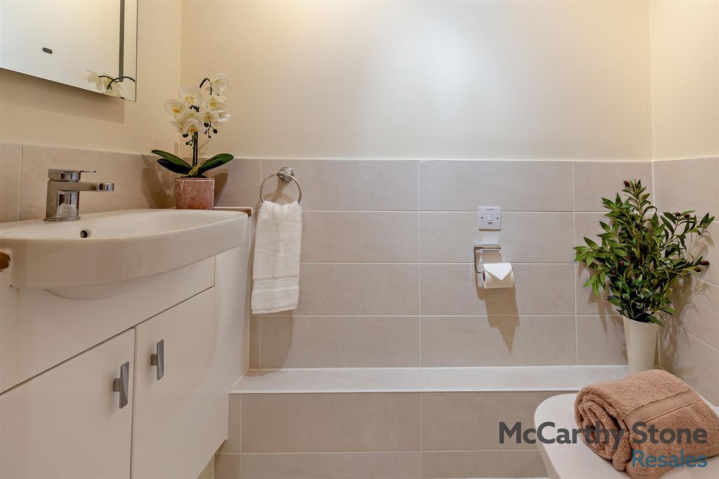 Additional image 13 of 2 bed flat for saleMonument Place, Endless Street, Salisbury SP1