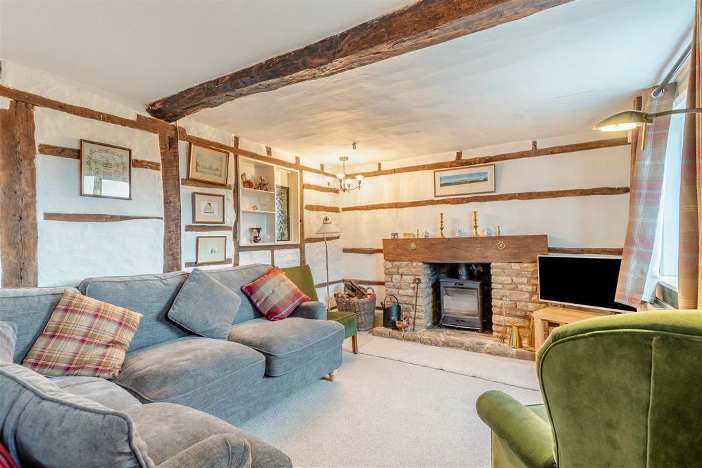 Property photo 3 of 46