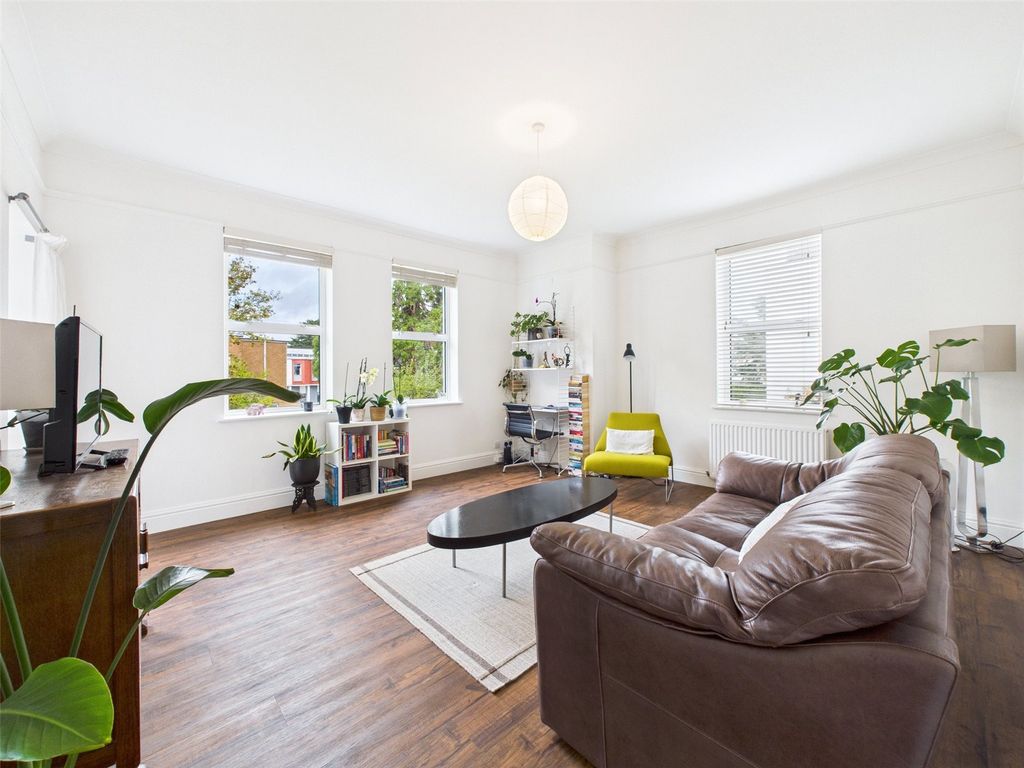 Property photo 2 of 13 Picture No. 09