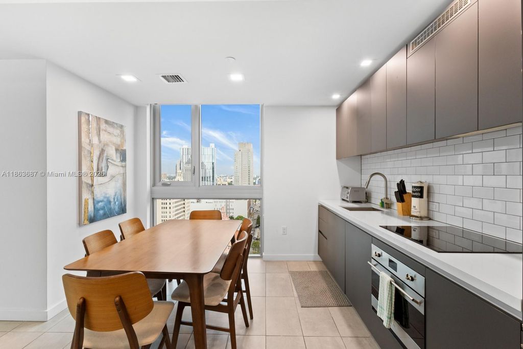 Property photo 3 of 26 <Alttext/>