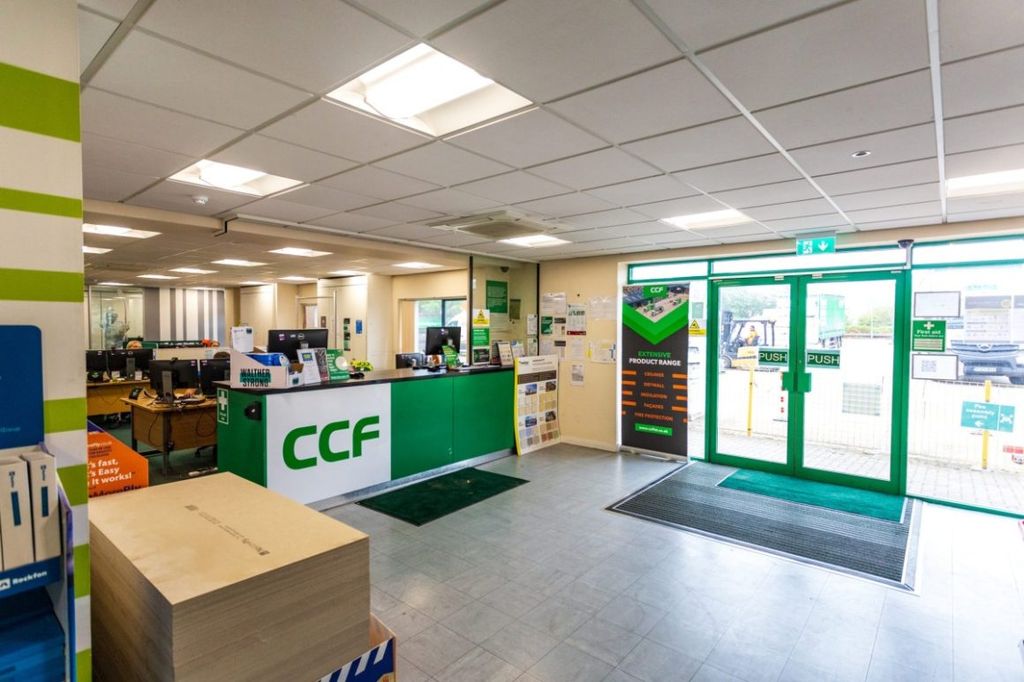 Property photo 3 of 10