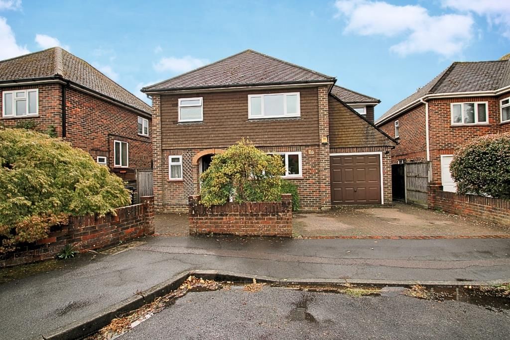 Property photo 1 of 18