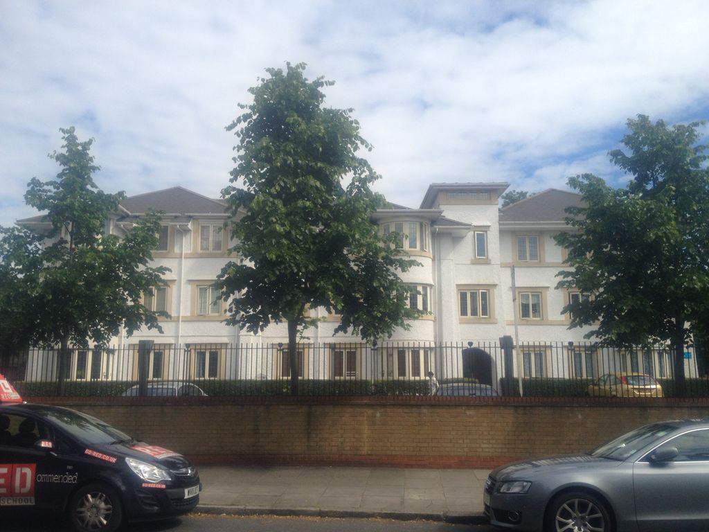 Property photo 2 of 3