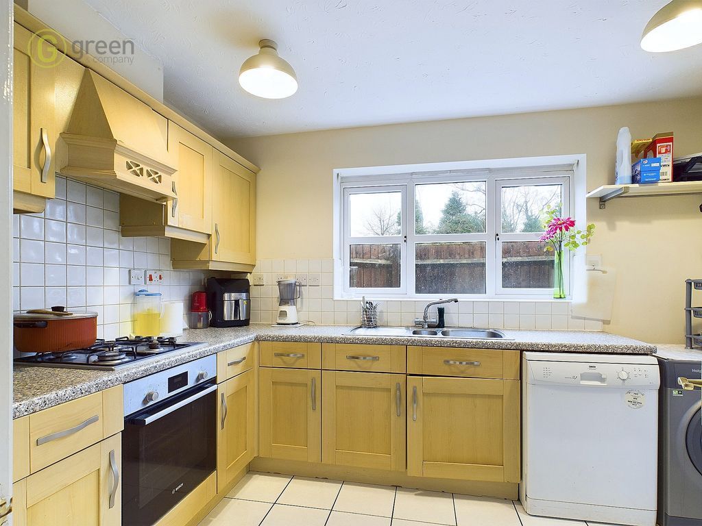 Property photo 2 of 17 Cam03830G0-Pr0106-Still007
